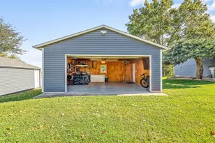 8282 Stillman Valley Rd, Stillman Valley, IL 61084 - Photo 36