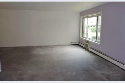 10015 Beverly Drive #105, Skokie, IL 60076 - Photo 4