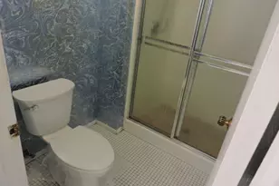 10015 Beverly Dr, Skokie, IL 60076 - Photo 16