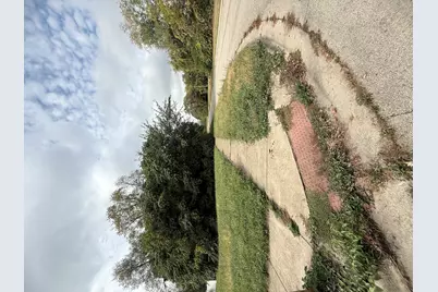 705 Newport Avenue, Rockford, IL 61102 - Photo 4