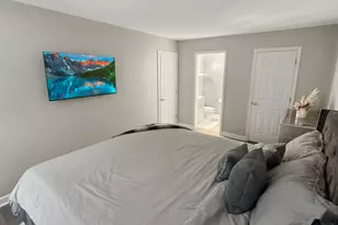 2110 Country Club Dr, Woodridge, IL 60517 - Photo 12