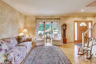 8720 Galleria Ct, Spring Grove, IL 60081 - Photo 14