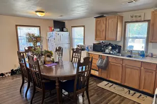4310 Wilshire Ave, Rockford, IL 61101 - Photo 8