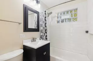 434 N Manchester Dr, Chicago Heights, IL 60411 - Photo 10