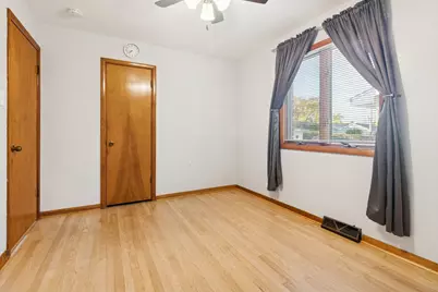 434 N Manchester Drive, Chicago Heights, IL 60411 - Photo 8