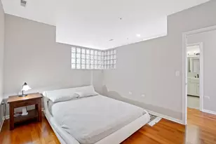 1572 Maple Ave, Evanston, IL 60201 - Photo 10