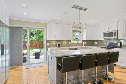 307 Albright Court, Vernon Hills, IL 60061 - Photo 8