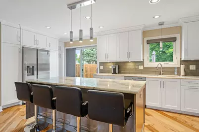 307 Albright Court, Vernon Hills, IL 60061 - Photo 6