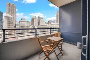 235 W Van Buren St, Chicago, IL 60607 - Photo 4