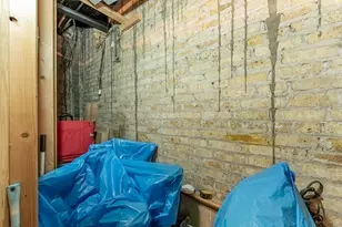 4240 N Clarendon Ave, Chicago, IL 60613 - Photo 10