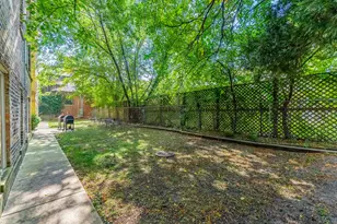 4240 N Clarendon Ave, Chicago, IL 60613 - Photo 22