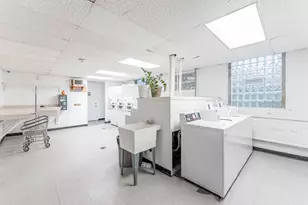 4240 N Clarendon Ave, Chicago, IL 60613 - Photo 16