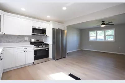 116 Saint Jude Avenue, Joliet, IL 60436 - Photo 8