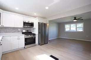 116 St Jude Ave, Joliet, IL 60436 - Photo 8