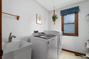 567 Roxbury Dr, Naperville, IL 60565 - Photo 16