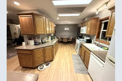 405 Club Circle, Belvidere, IL 61008 - Photo 6