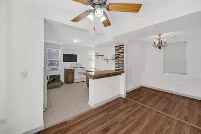 10912 S Avenue J, Chicago, IL 60617 - Photo 22