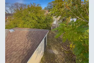 8404 S Oglesby Avenue, Chicago, IL 60617 - Photo 8