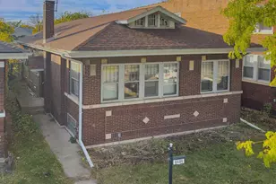 8404 S Oglesby Ave, Chicago, IL 60617 - Photo 4