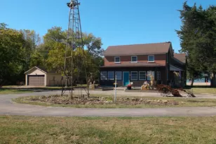 1322 W Peru St, Princeton, IL 61356 - Photo 1