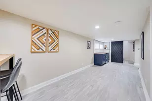 1107 E Prairie Ave, Des Plaines, IL 60016 - Photo 18