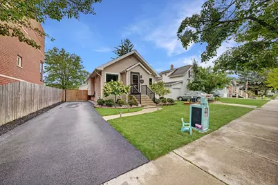 1107 E Prairie Avenue, Des Plaines, IL 60016 - Photo 2