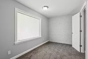 10216 S Emerald Ave, Chicago, IL 60628 - Photo 12