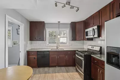 10216 S Emerald Avenue, Chicago, IL 60628 - Photo 8