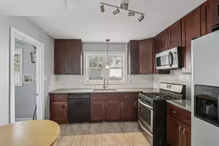 10216 S Emerald Ave, Chicago, IL 60628 - Photo 8