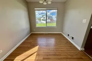 1458 Woodland Dr, South Elgin, IL 60177 - Photo 4