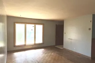 17622 Oakwood Dr, Hazel Crest, IL 60429 - Photo 6