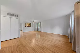 1133 Bramble Ave, Bolingbrook, IL 60490 - Photo 4