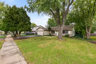 1133 Bramble Ave, Bolingbrook, IL 60490 - Photo 2