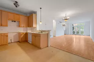 8425 Callie Ave, Morton Grove, IL 60053 - Photo 6