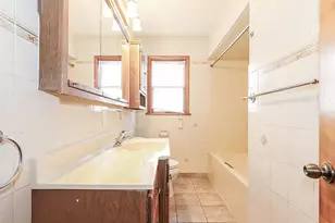 658 Mackinaw Ave, Calumet City, IL 60409 - Photo 8