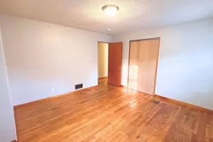 658 Mackinaw Ave, Calumet City, IL 60409 - Photo 6