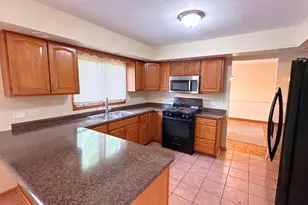 3420 203rd St, Olympia Fields, IL 60461 - Photo 6