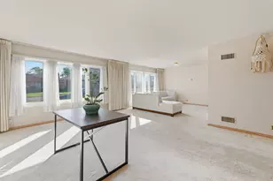 9020 S Constance Ave, Chicago, IL 60617 - Photo 2