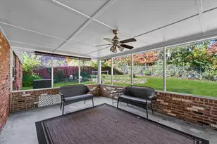 101 Thornhill Dr, Danville, IL 61832 - Photo 16