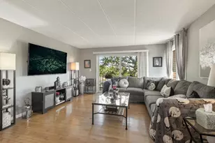 18 E Old Willow Rd, Prospect Heights, IL 60070 - Photo 8