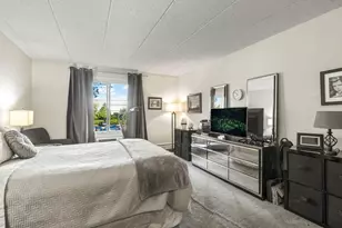 18 E Old Willow Rd, Prospect Heights, IL 60070 - Photo 14