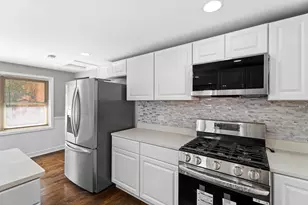11724 S Laflin St, Chicago, IL 60643 - Photo 10
