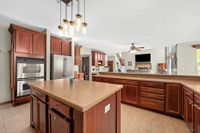 555 Litchfield Way, Oswego, IL 60543 - Photo 28