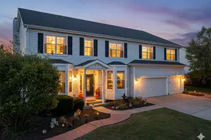 555 Litchfield Way, Oswego, IL 60543 - Photo 2