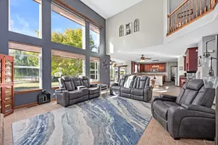 555 Litchfield Way, Oswego, IL 60543 - Photo 4