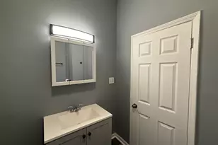 3906 W Flournoy St, Chicago, IL 60624 - Photo 8