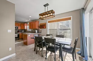 1307 Farley Ln, Champaign, IL 61822 - Photo 12