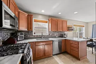 1307 Farley Ln, Champaign, IL 61822 - Photo 10