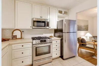 6443 Clarendon Hills Road #100d, Willowbrook, IL 60527 - Photo 12