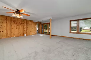 8540 Manchester Rd, Capron, IL 61012 - Photo 12